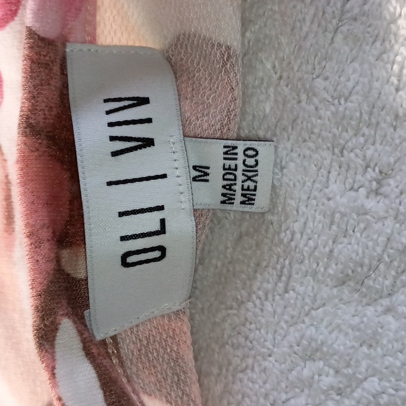 Short Set - Picture 4 of 6